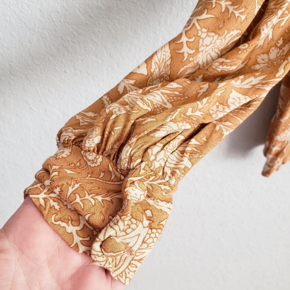 Jens Pirate Booty Long Sleeve Buttondown Floral Bohemian Buccaneer Blouse - Picture 4 of 8